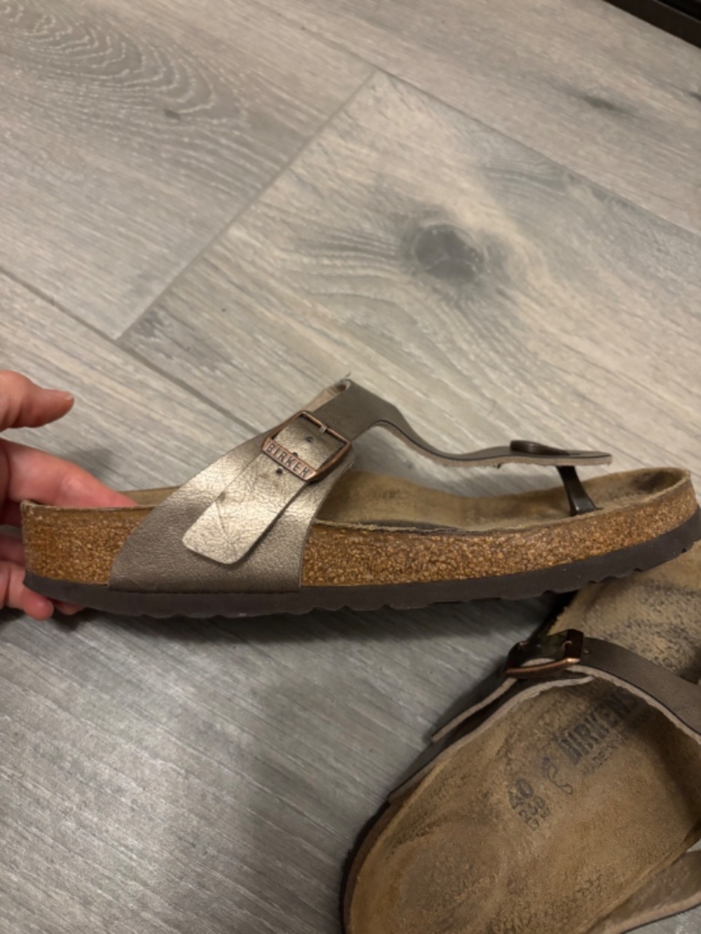 Birkenstock Gizeh Birko-Flor Size 9-9.5 US/EU 40 Reg/Wide BRONZE - Picture 3 of 7